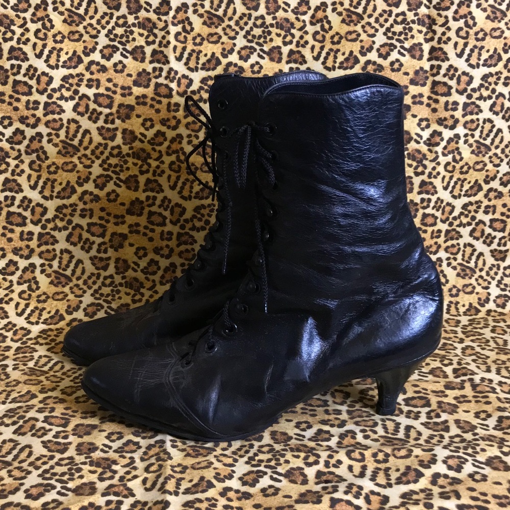 Vintage Lace Up Granny boots - Picture 7 of 9